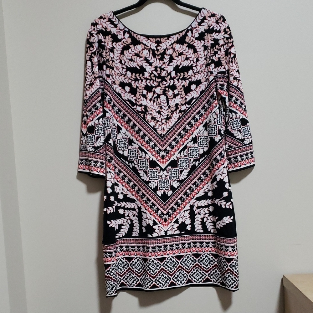White House Black Market Black and Pink 3/4 Sleeve Dress